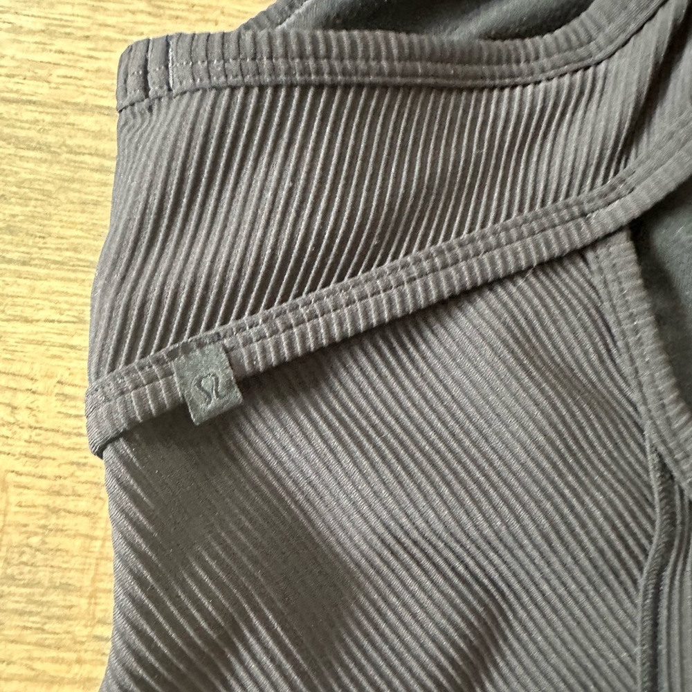 Lululemon Brunch and Back Dress-Size 8-Black - Picture 8 of 11